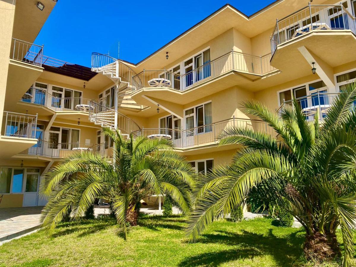 Mini Hotel Diva Alakhadzi Екстер'єр фото